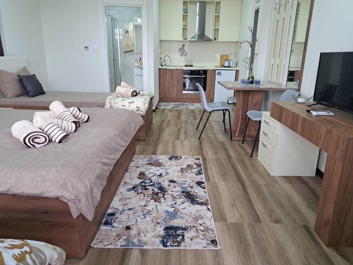 Lucija By Romantique Apartment Veles